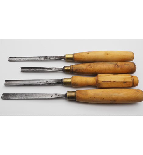 4 Good Boxwood handled Carving Gouges by Herring