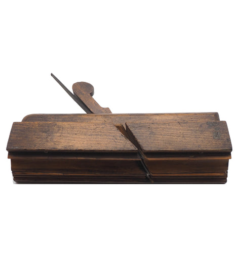 Early 19th Century Wallace Complex Moulder