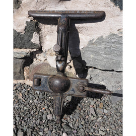 Henry Disston & Sons Cast Iron Saw Sharpening Vice