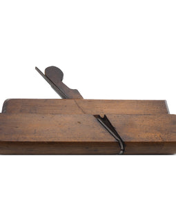 Good 18th Century Round Moulder
