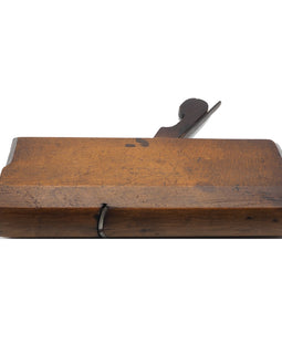 Good 18th Century Round Moulder