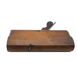 Good 18th Century Round Moulder