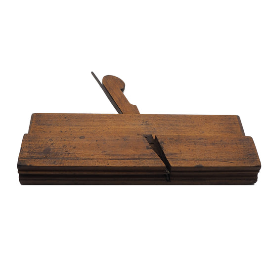Superb 18th Century Madox Astragal Moulder