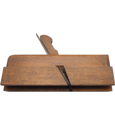 FINE & RARE Ogee Type Moulder by T. Williams