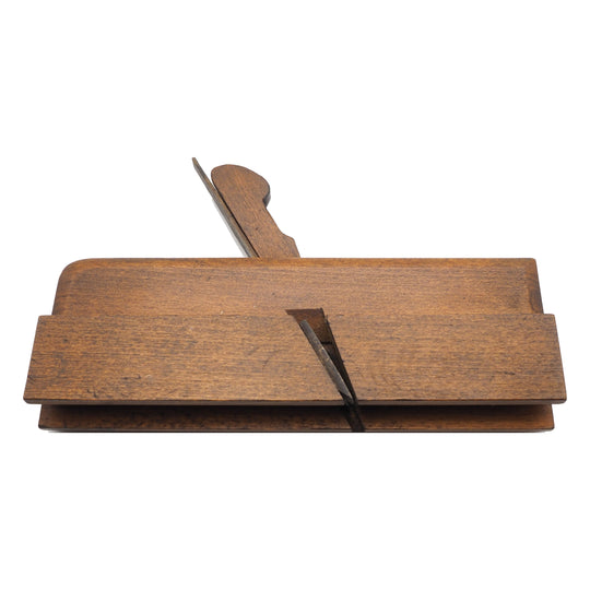 FINE & RARE Ogee Type Moulder by T. Williams