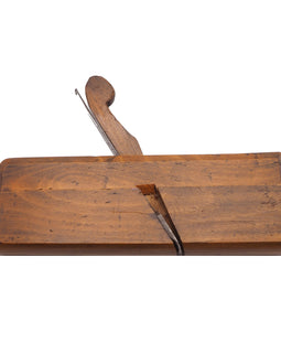 Gorgeous & Rare Early 1700's Round Moulder
