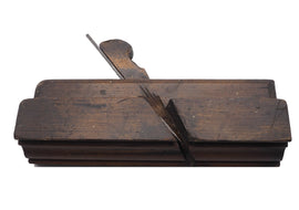 2 3/8" Wide Mathieson 1" Ogee Moulder