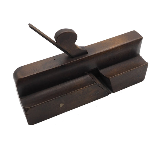 Early 19th Century 2 1/4" Nosing Moulder
