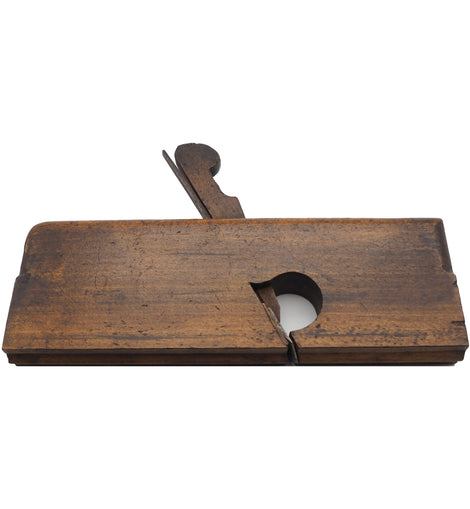 Early 19th Century 'V' Moulder by Stewart