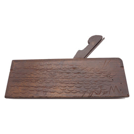 Unusual Scratch Carved Grooving Moulder