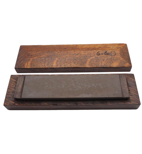 Good Oak Boxed India Medium Sharpening Stone