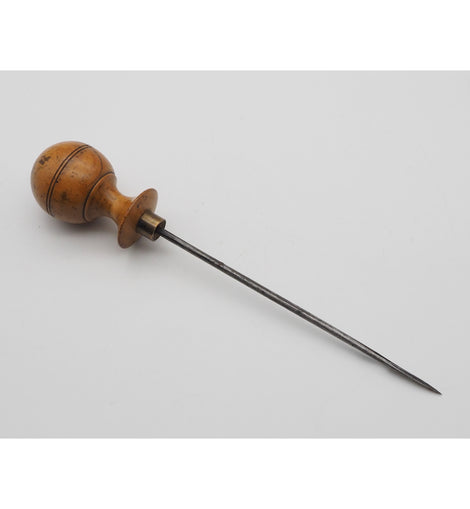 Gorgeous Upholsterers Handled Stitching Needle