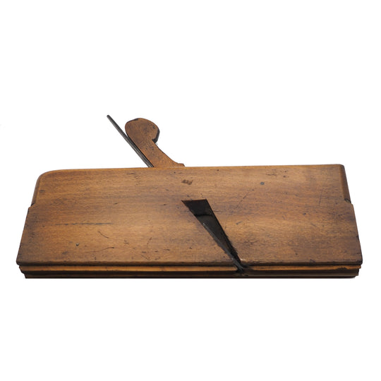 Good "Follow on" Reed Moulder by Melville