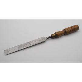Good 1" Wide Bevel-Edged Paring Chisel