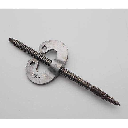 Good Carvers Screw by Buck of London