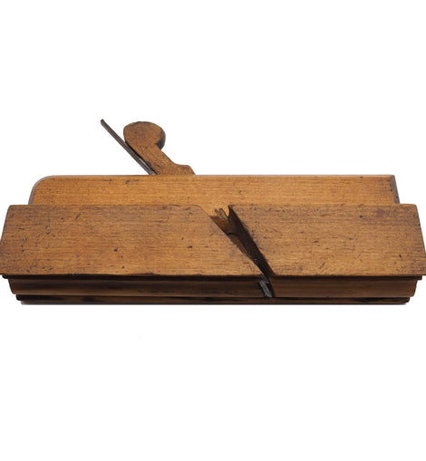 Fine 18th Century Stewart Ogee Moulder