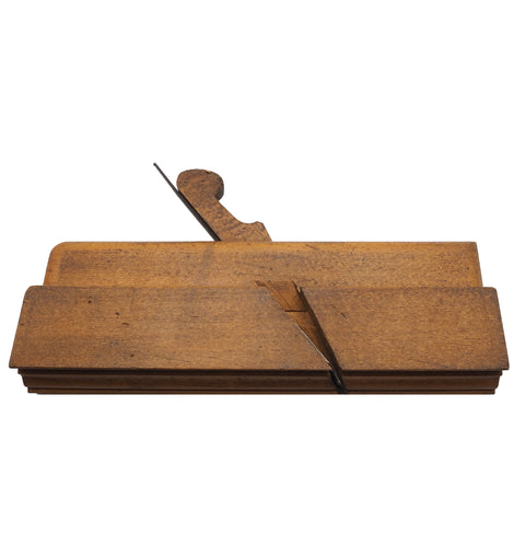 Fine Clean Scottish Wm. Don Ogee Moulder