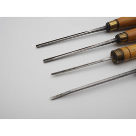 4 Good Boxwood Handled Carving Chisels