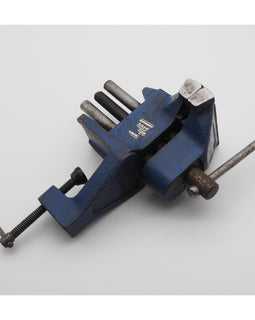 Good Clean Record Sheffield Bench Mounted Vice