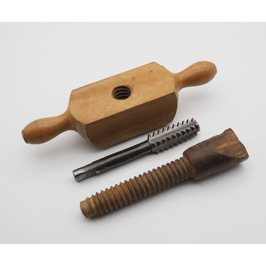 Good Clean 1" Beech Screw Box & Tap