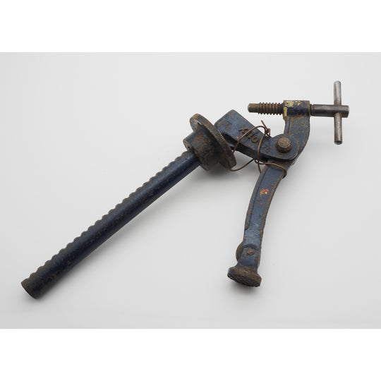 Woden England No. X110 Bench Holdfast