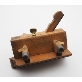 Master Wedge Stemmed Beech Plow Pane