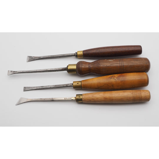 4 Good Antique Fishtail Carving Chisels. 1 With Carved Handle