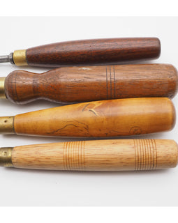 4 Good Antique Fishtail Carving Chisels. 1 With Carved Handle
