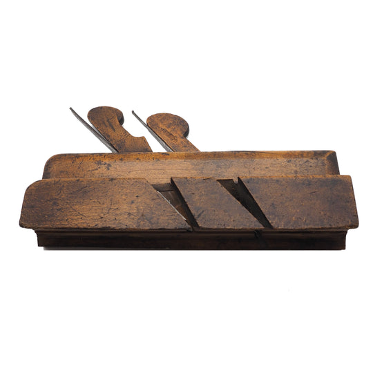 Good Scottish Double Iron Moulder by Currie