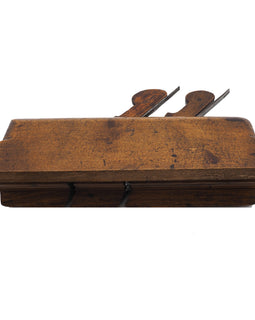 Good Scottish Double Iron Moulder by Currie