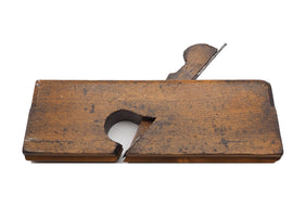 Scottish Boxed 'V' Moulder by Mackay, Burley & Heys