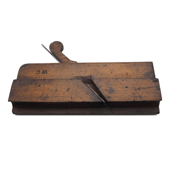 18th Century Curved Edge Moulder