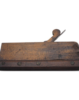 18th Century Curved Edge Moulder