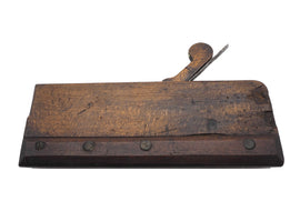 18th Century Curved Edge Moulder