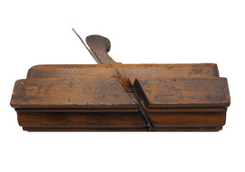 Good Mathieson Boxed Ogee & Bead Moulder