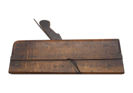 18th Century 'V' Type Grooving Moulder