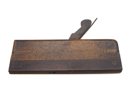 18th Century 'V' Type Grooving Moulder