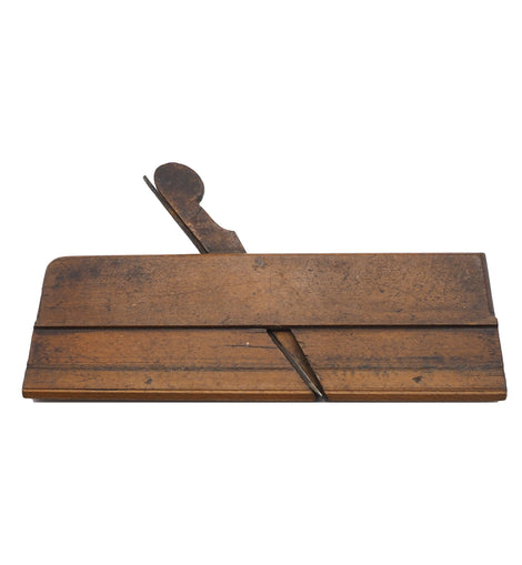 18th Century 'V' Moulder by I KENDALL of Bristol