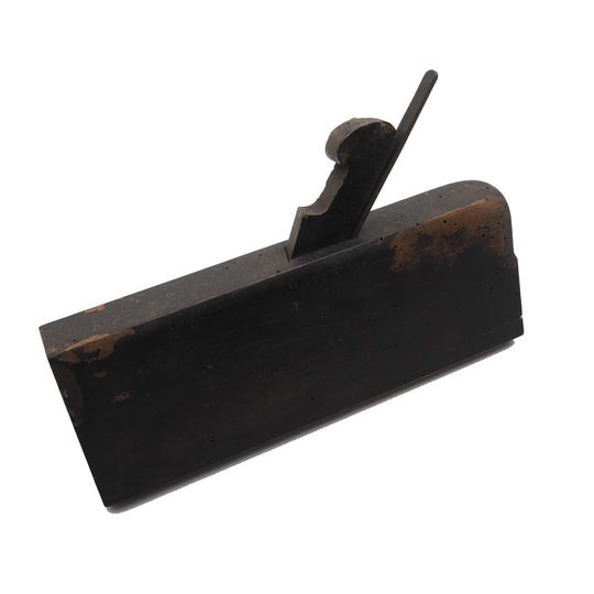Early 2 3/4" Wide Ogee & Bead Moulder by Currie