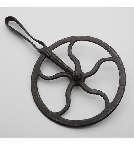 Good 18th Centuiry Iron Wheelwrights Traveller