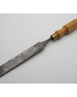 1 1/2" Wide Paring Gouge By Thos. Ibbotson
