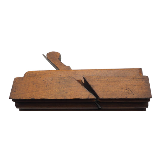 Fine Mid 18th Century Large Ogee by I. Sym