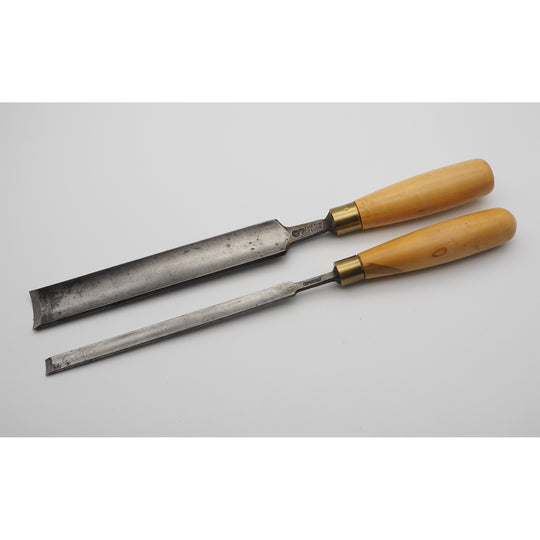 2 Good Mathieson Boxwood Handled Paring Gouges