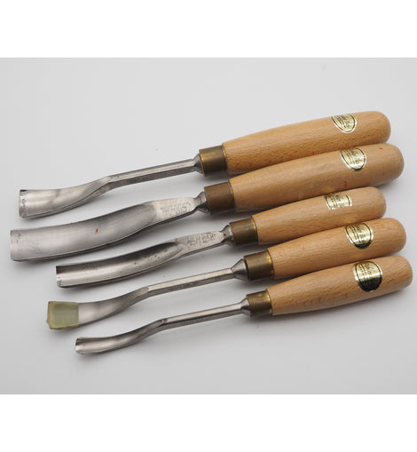 Set of 5 Basically Unused Ashley Iles Carving Chisels