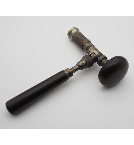 Early American Ratchet Corner Brace