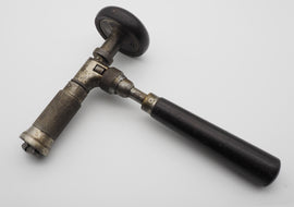 Early American Ratchet Corner Brace