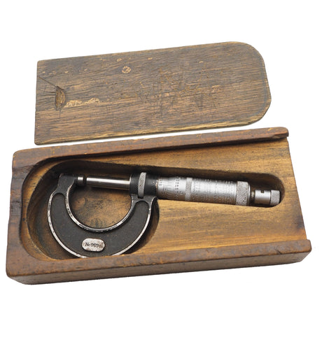 Good Clean Boxed Moore & Wright Micrometer