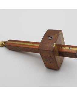 Very Clean Little used Roswood Mortice Gauge