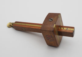 Very Clean Little used Roswood Mortice Gauge