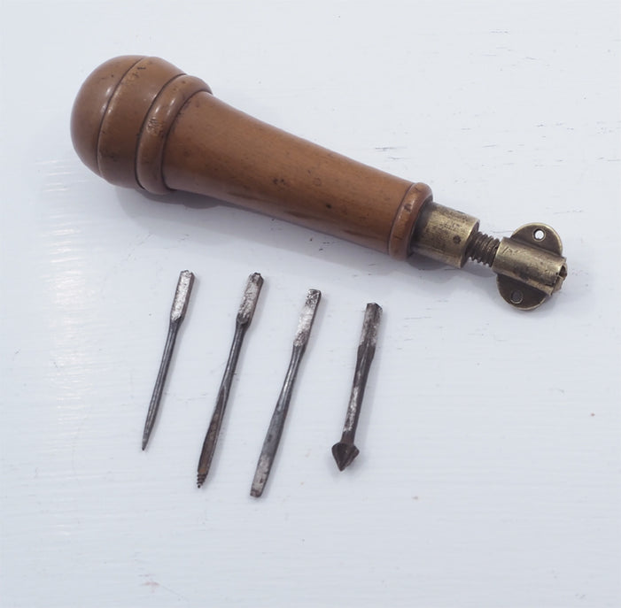 Boxwood & Brass Tool Pad with Parts - Tool Bazaar